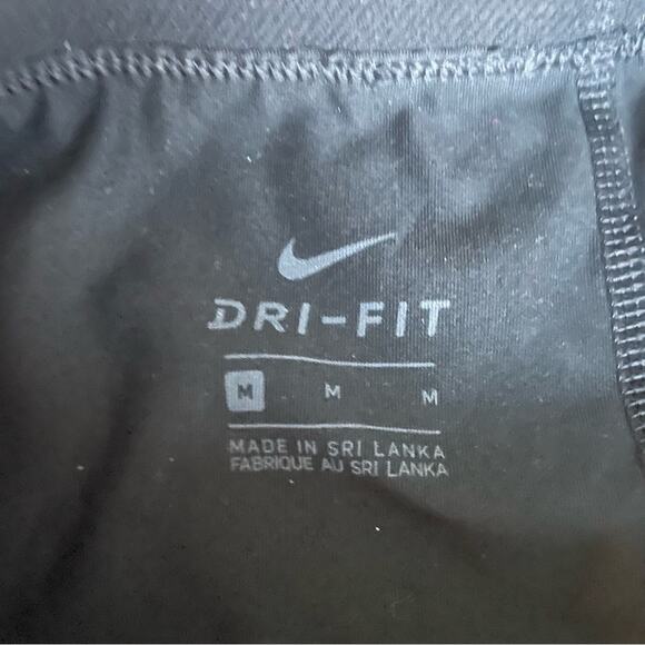 Nike Women's Linear Rain Dri-Fit Nike Pro Capri Leggings Size M - Picture 4 of 10